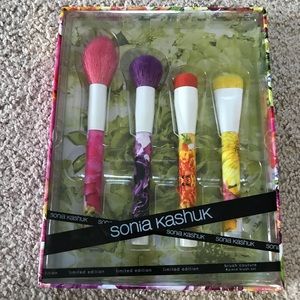 Sonia kashuk makeup brush set